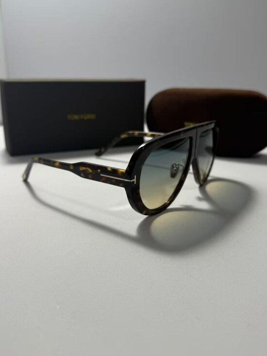 Tom Ford Sunglasses main image 4